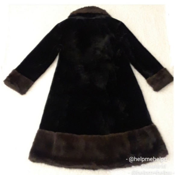 "Donnybrook" 1970's Vintage Faux Fur Coat - Picture 5 of 16